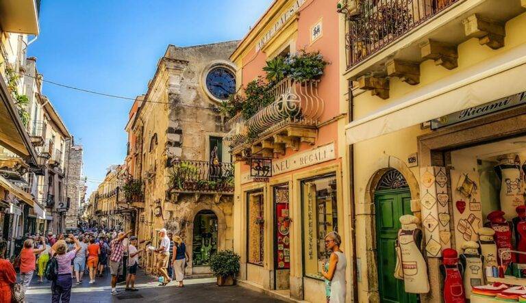 Taormina: A Perfect Destination for Adventurers and Foodies